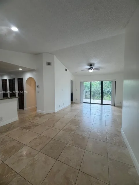 10125 W Sunrise Blvd #303