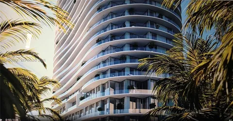 2411 LAGUNA CIRCLE #906