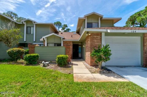 104 Laughing Gull Court