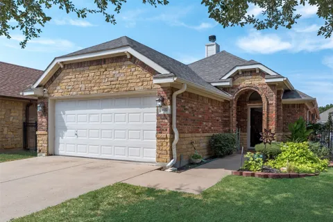 9032 Racquet Club Drive
