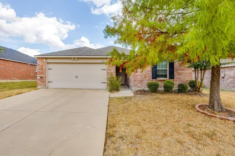 1204 Foxglove Lane
