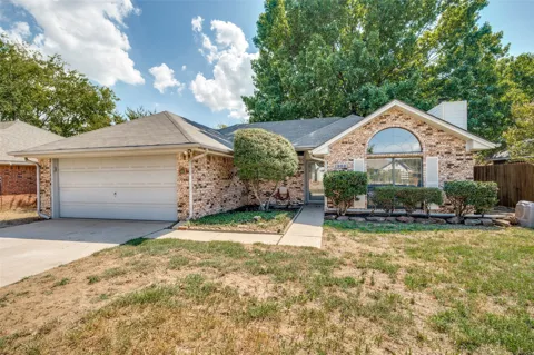 2908 Christopher Drive