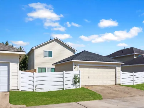 11821 Jelicoe Drive