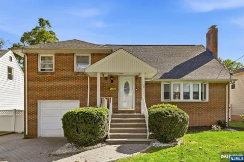 136 Van Buskirk
