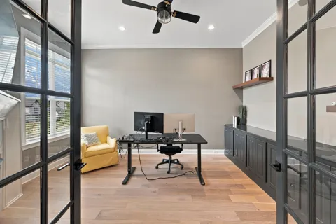 1504 Esplanade Dr