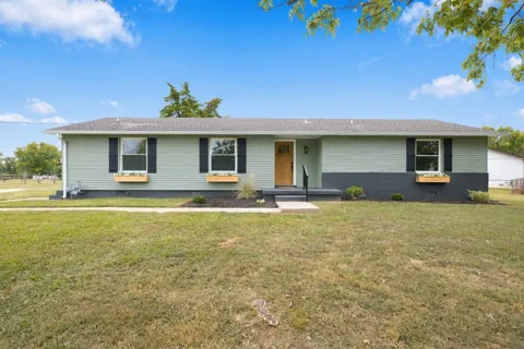 406 Pony Dr