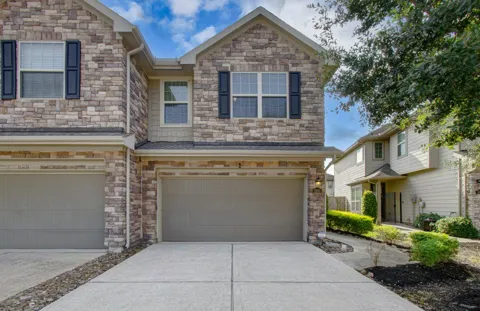 1810 Vogel Prairie Way