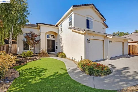 104 Wildflower Valley Ct