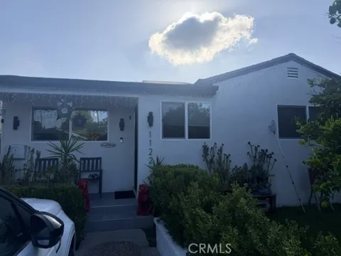 1122 Beachwood