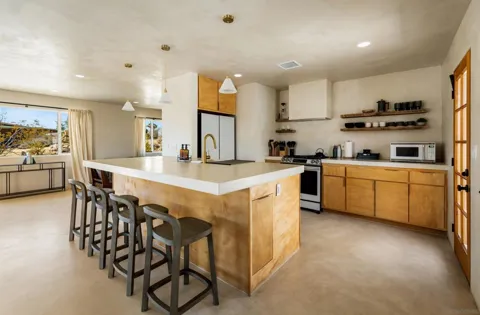 61790 Morningside Road