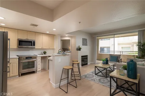 1301 Cabrillo #207