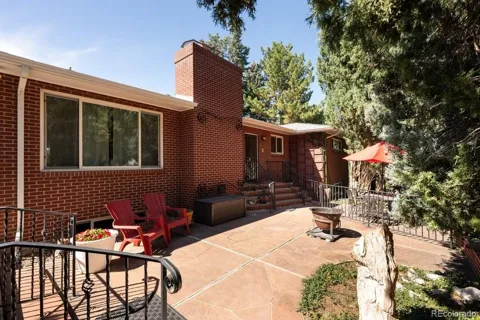 1045 S Cody Street