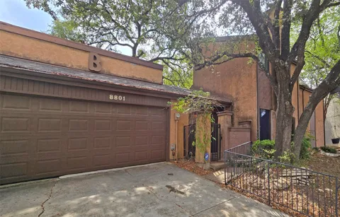 8801 Merion Circle