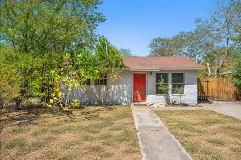 1304 Lily Terrace