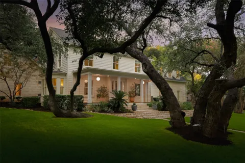 2308 Bridle Path