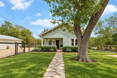 372 Old Lockhart Road