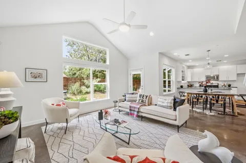 301 W Stassney Lane #20