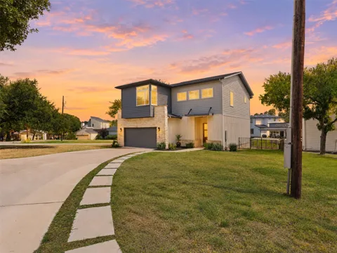 2201 Belaire Drive
