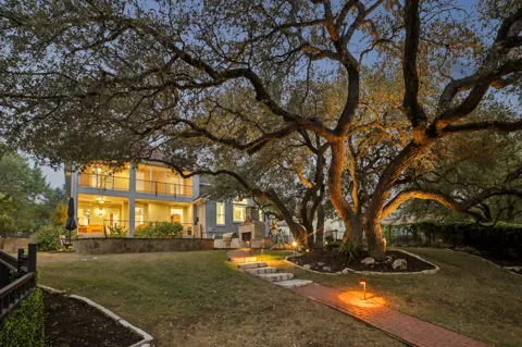 11400 Woodland Hills Trail