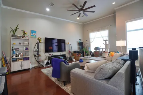 1702 S Lamar Boulevard #24