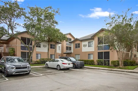 9833 Westview Dr #835
