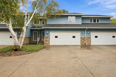 787 Royal Oaks Drive
