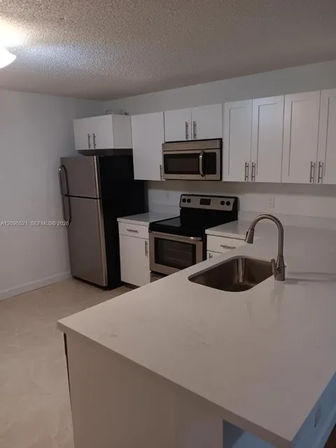 10161 W Sunrise #104