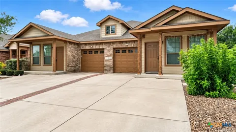 557 Creekside Circle