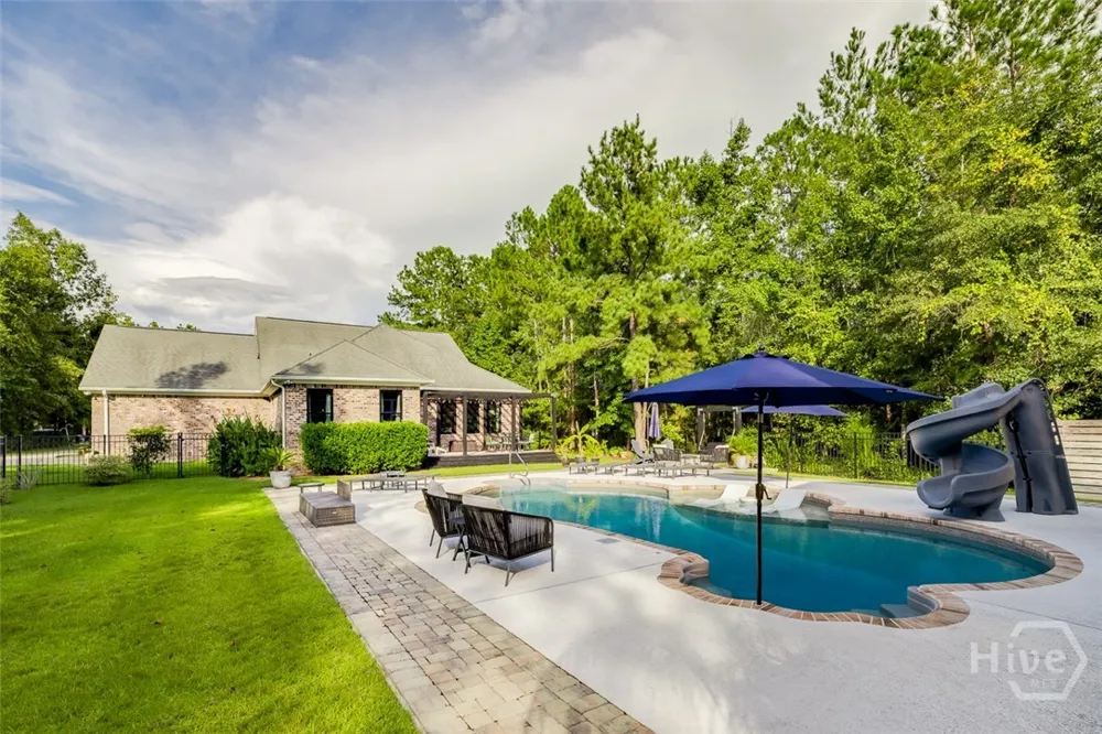 101 Black Oak Lane Pembroke, GA 31321