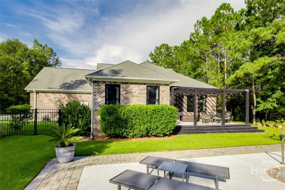101 Black Oak Lane Pembroke, GA 31321