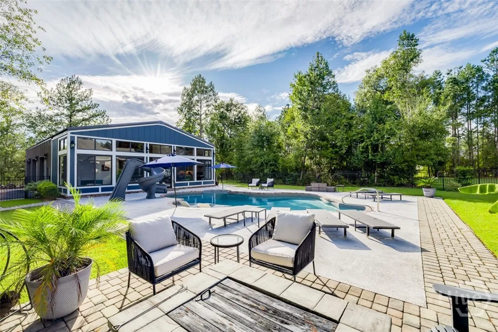 101 Black Oak Lane Pembroke, GA 31321