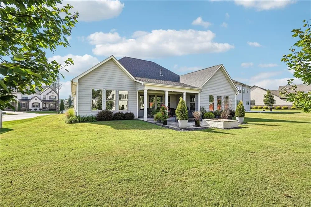 563 Claremorris Trace Powder Springs, GA 30127