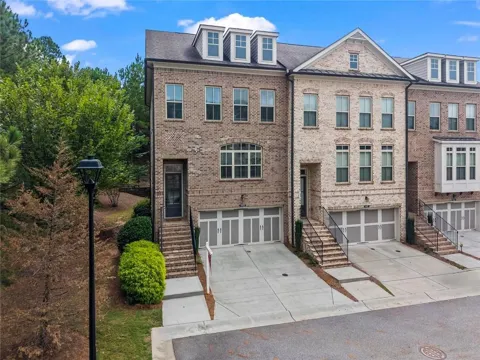 1402 Wisteria Wall Drive