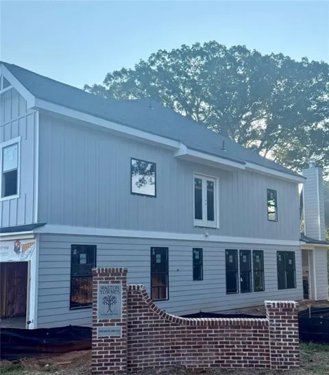 1963 Walton Court