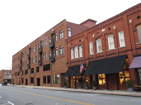 1 E 3rd Avenue #402