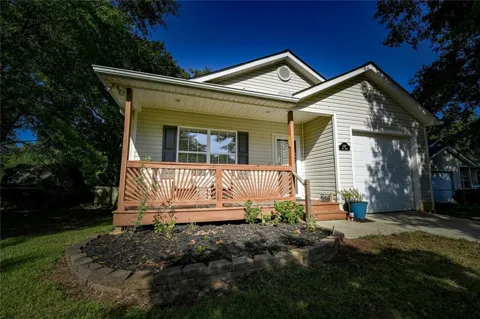 1167 Bell Circle