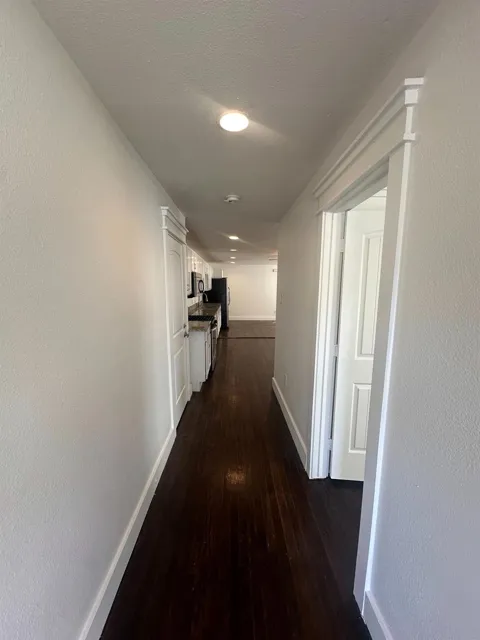 626 W 10th Street