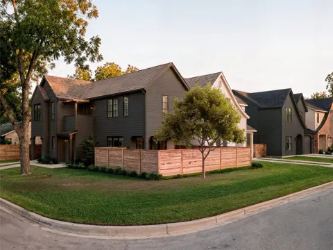901 Shady Lane