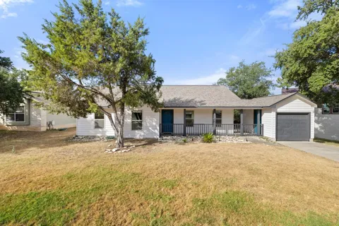 604 Whispering Hollow Circle
