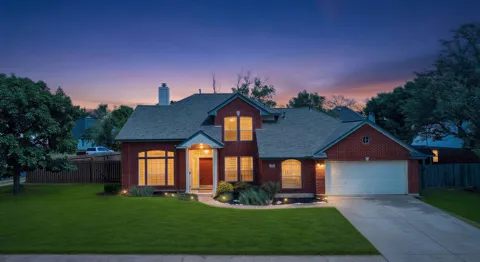1115 Thistle Trail