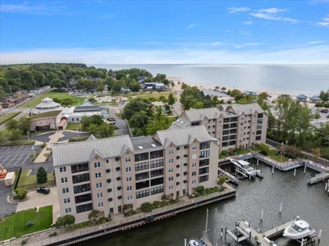 260 Water Street #5E