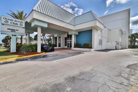 935 S Atlantic Avenue #101