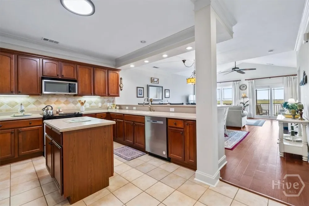 2808 River Oaks Drive Richmond Hill, GA 31324