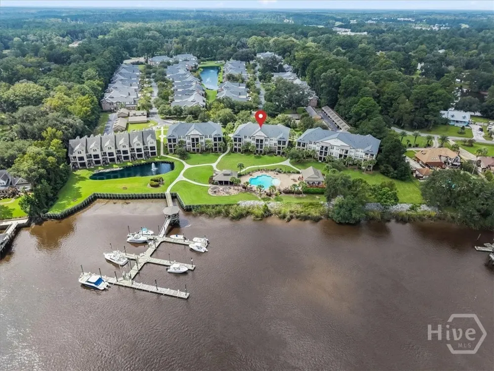 2808 River Oaks Drive Richmond Hill, GA 31324