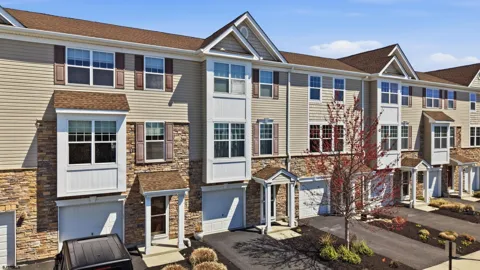324 Sanderling Ln