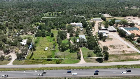 1045 W SH 71 Highway
