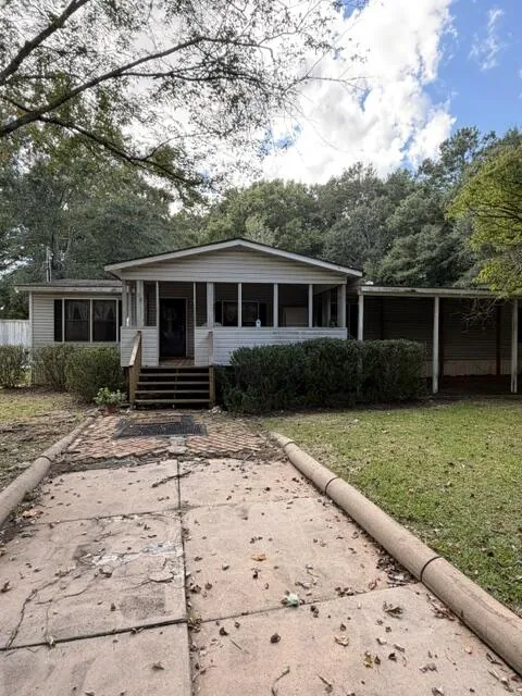 10 Johnson Avenue