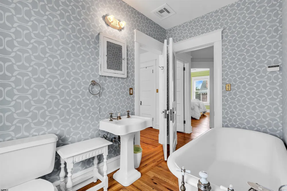 154 E Atlantic Blvd Ocean City, NJ 08226