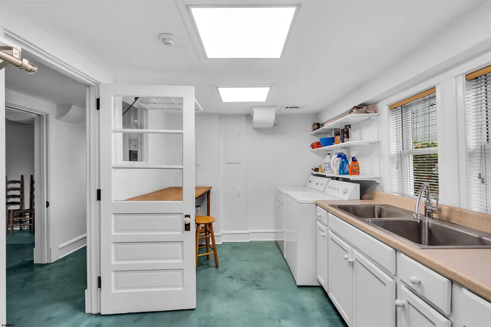 154 E Atlantic Blvd Ocean City, NJ 08226