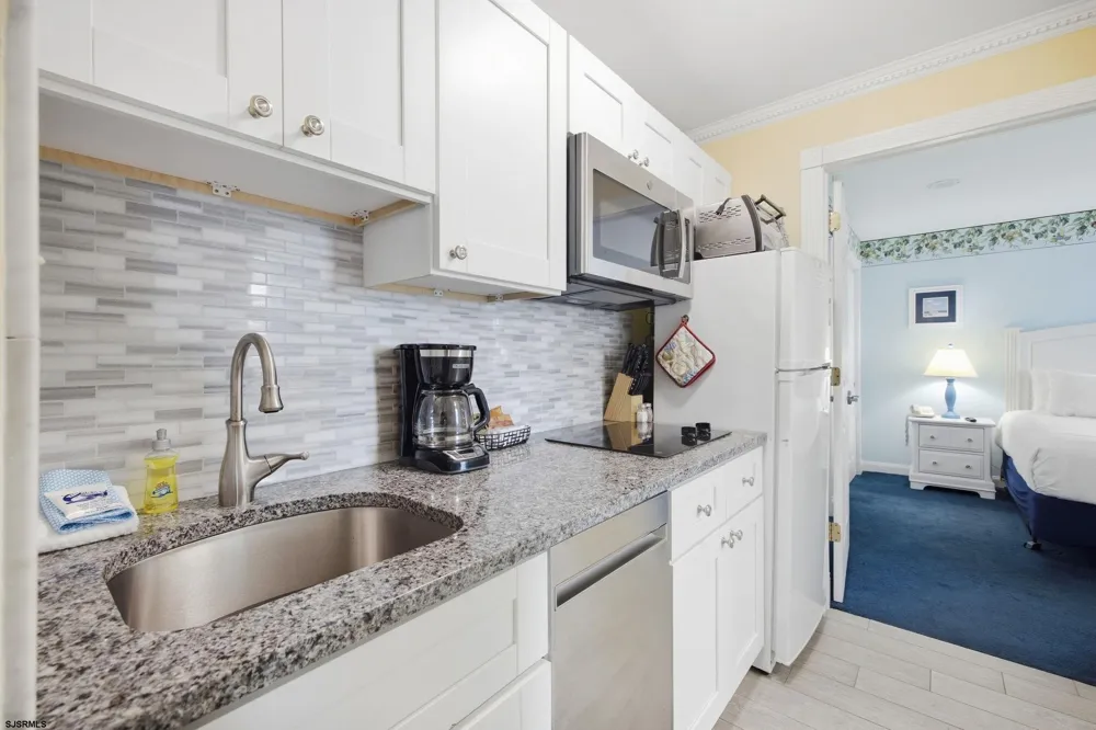 719 E 11th Street Ocean City, NJ 08226